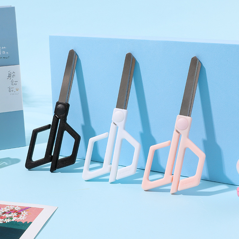 Simple Scissors